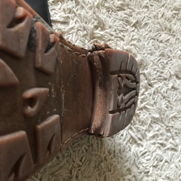 Sanuk Leather Boots - Picture 3 of 4